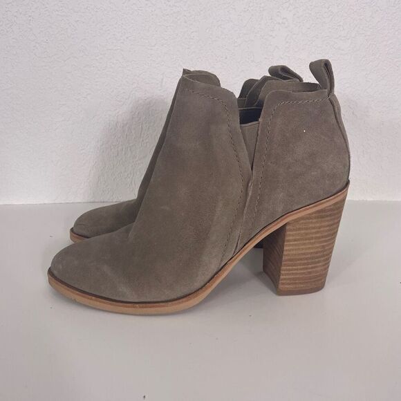 Dolce Vita Toupe Leather Wooden Block Ankle Booties - Picture 1 of 8